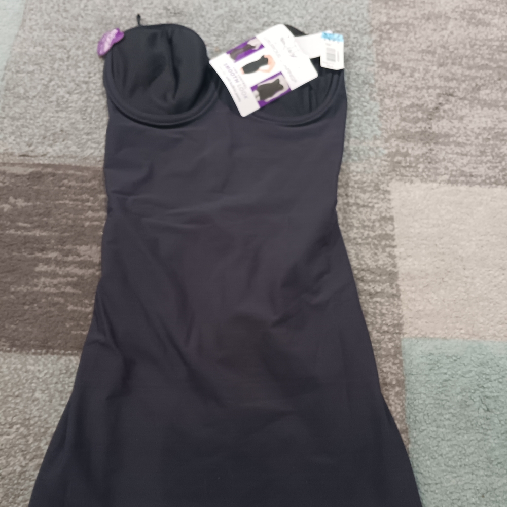 Elegant Black Strapless Dress
